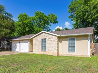 Kitchen at 2106 Ponciana Loop - 4 bed 2 bath home