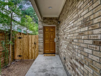 Living area at 2109 Newfield LN Unit #A - 2 bed 2 bath home