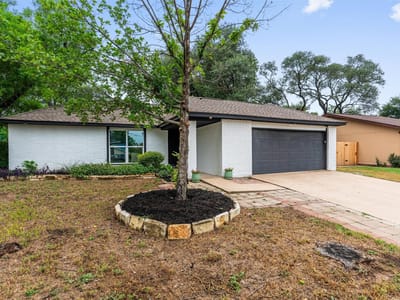 Kitchen at 2110 Malvern Hill DR - 3 bed 2 bath home