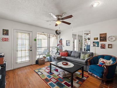 Property photo 5 at 2110 Rio Grande ST Unit #303 - 2 bed 1 bath home