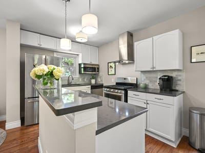 Property photo 3 at 2111 W 12th St - 3 bed 2 bath home