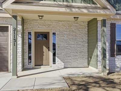 Photo 5 of 35 at 21131 Prairie Rose - 3 bed 2 bath home