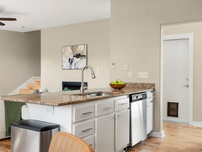 Property photo 4 at 2114 Goodrich Ave Unit #7 - 2 bed 2 bath home