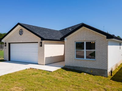 Living area at 2115 Blackhawk Loop - 3 bed 2 bath home
