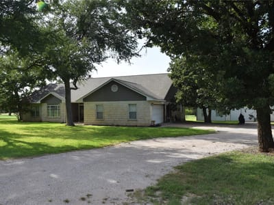 Property photo 4 at 2116 County Road 403 - 3 bed 2 bath home