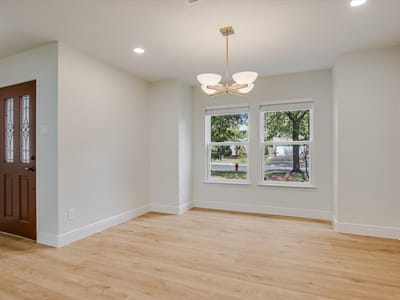 Property photo 3 at 2116 Milan DR - 3 bed 2 bath home