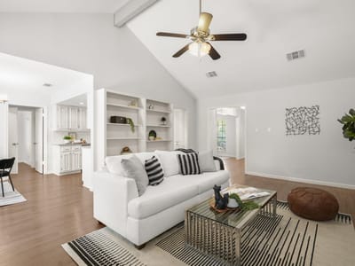 Property photo 3 at 2116 Wychwood DR - 4 bed 2 bath home