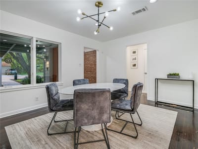 Photo 5 of 40 at 2117 Shoalmont DR - 2 bed 2 bath home
