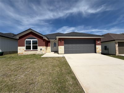 Living area at 2119 Blackhawk LOOP - 3 bed 2 bath home