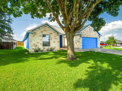 Kitchen at 212 Cailin CT - 3 bed 2 bath home