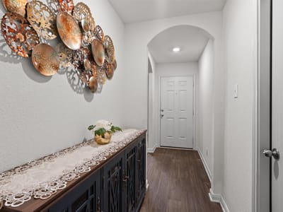 Property photo 4 at 212 Hyacinth WAY - 3 bed 2 bath home