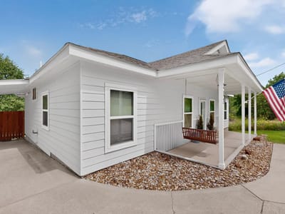 Primary bedroom at 212 Kipahulu DR - 3 bed 2 bath home