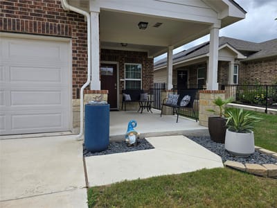 Kitchen at 212 Yoakum ST - 4 bed 2 bath home