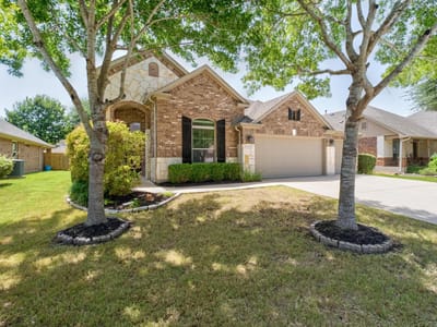 Living area at 2120 Cornelia Trimble WAY - 4 bed 2 bath home