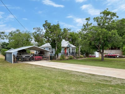 Primary bedroom at 2120 Leander ST - 2 bed 1 bath home