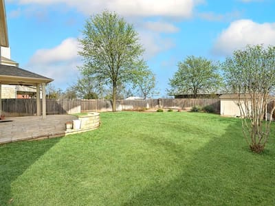Property photo 3 at 21205 Penny Royal Dr - 5 bed 3 bath home