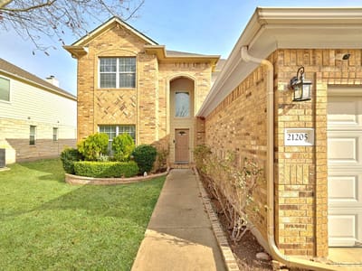 Property photo 5 at 21205 Penny Royal Dr - 5 bed 3 bath home