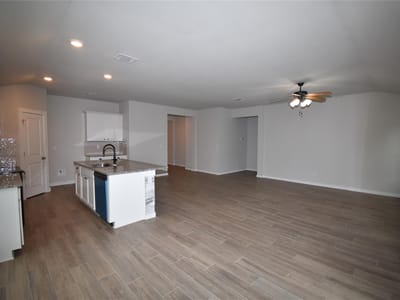 Property photo 4 at 21209 Santa Carlo Ave - 4 bed 2 bath home