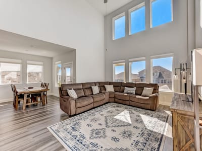 Living area at 2121 Prairie Oaks Dr - 4 bed 3 bath home