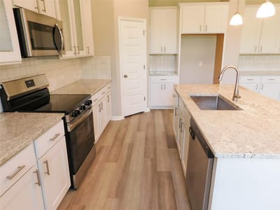 Property photo 5 at 2121 Wooded Run Trl - 4 bed 3 bath home