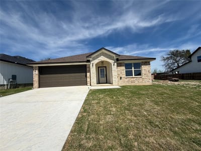 Living area at 2123 Blackhawk LOOP - 3 bed 2 bath home