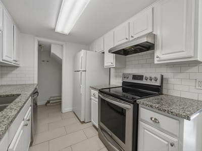 Property photo 4 at 2124 Burton Dr Unit #125 - 2 bed 1 bath home