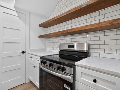 Photo 2 of 16 at 2124 Burton DR Unit #133 - 2 bed 1 bath home
