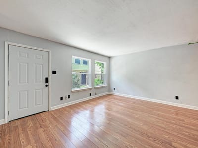 Property photo 5 at 2124 Burton DR Unit #136 - 2 bed 1 bath home