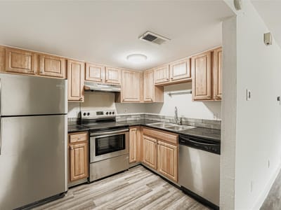 Property photo 5 at 2124 Burton DR Unit #149 - Tollgate Condo Amd, Austin, TX