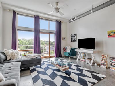 Property photo 2 at 2124 E 6th ST Unit #305 - 1 bed 1 bath home