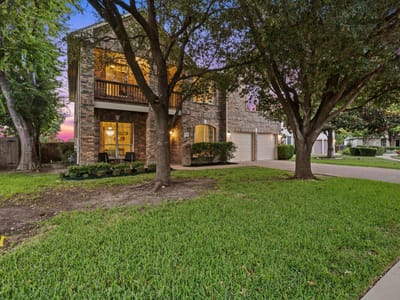 Property photo 2 at 2126 Clear Lake PL - 4 bed 2 bath home