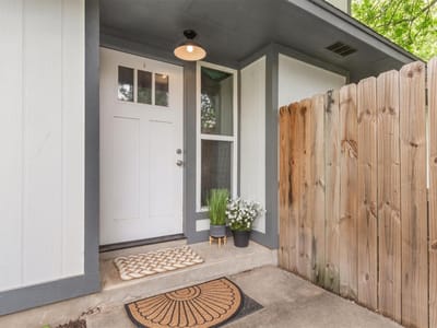 Primary bedroom at 2128/2130 Redwing WAY - South Creek, Round Rock, TX
