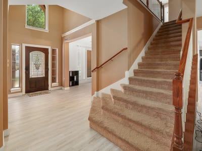 Primary bedroom at 2129 Clear Lake PL - 5 bed 3 bath home