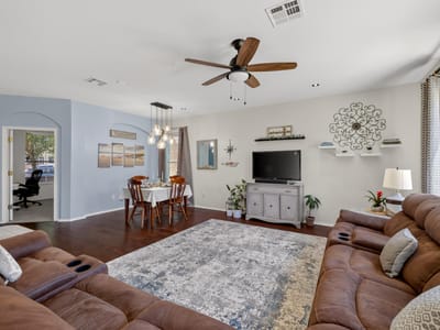 Property photo 4 at 213 Inca Dove LN - 3 bed 2 bath home