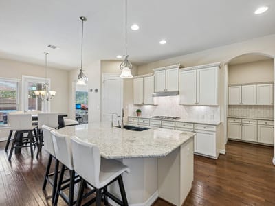 Property photo 3 at 213 Lake Como DR - 5 bed 4 bath home