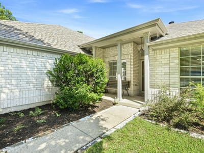Primary bedroom at 213 Rio Vista DR - 3 bed 2 bath home