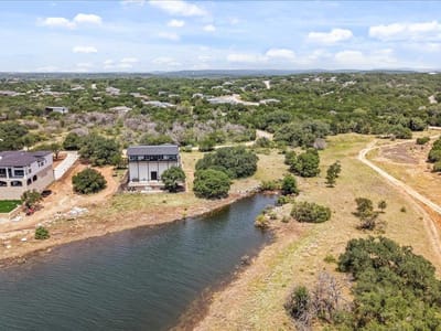Property photo 2 at 21307 Cardinal Ave - Emerald Bend Sec 01, Lago Vista, TX