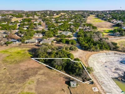Primary bedroom at 21308 Park CIR - Country Club Estates Sec 07, Lago Vista, TX