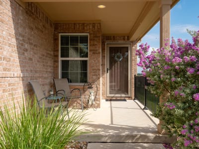 Property photo 2 at 214 Hobby ST - 2 bed 2 bath home
