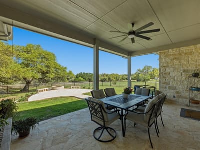 Kitchen at 214 Trailmaster CIR - 4 bed 2 bath home