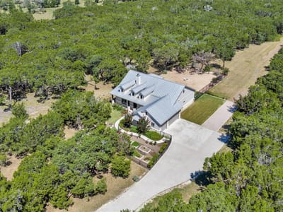Property photo 3 at 2140 Carpenter LOOP - 3 bed 3 bath home