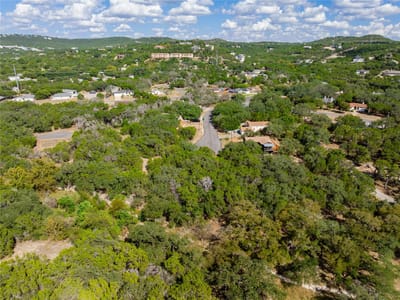 Photo 4 of 13 at 21402 Broken Bow CV - Lago Vista, Lago Vista, TX