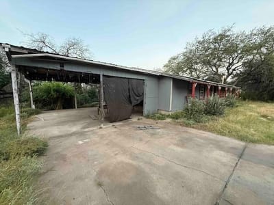 Property photo 4 at 21405 Horseshoe LOOP - 3 bed 2 bath home