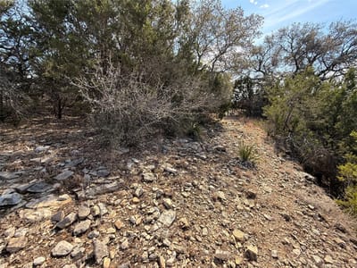Property photo 4 at 21418 Patton Ave - HIGHLAND LAKE ESTATES SEC 21, Lago Vista, TX