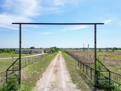 Bathroom at 2143 Fm 1966 - Thomas Maxwell, Maxwell, TX