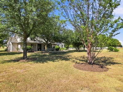 Property photo 5 at 215 Courtnees WAY - 4 bed 2 bath home