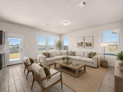 Property photo 3 at 215 Lake Placid RUN - 4 bed 2 bath home