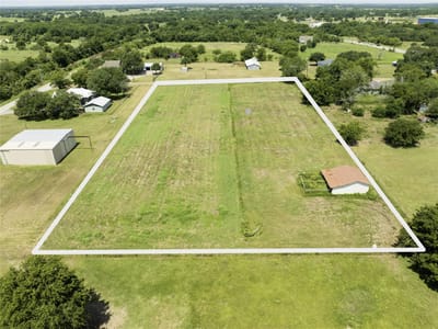Kitchen at 215 Old Highway 90 Loop - West Add 523, Schulenburg, TX