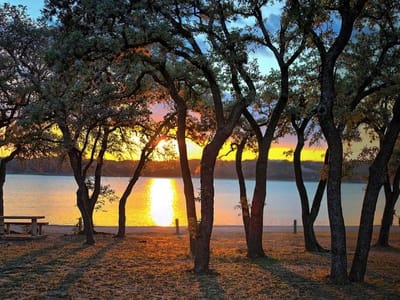 Property photo 3 at 21500 Falcon LN - Emerald Bend Sec 01, Lago Vista, TX