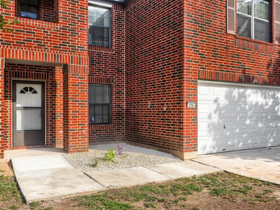 Property photo 4 at 216 Capistrano DR - 3 bed 2 bath home